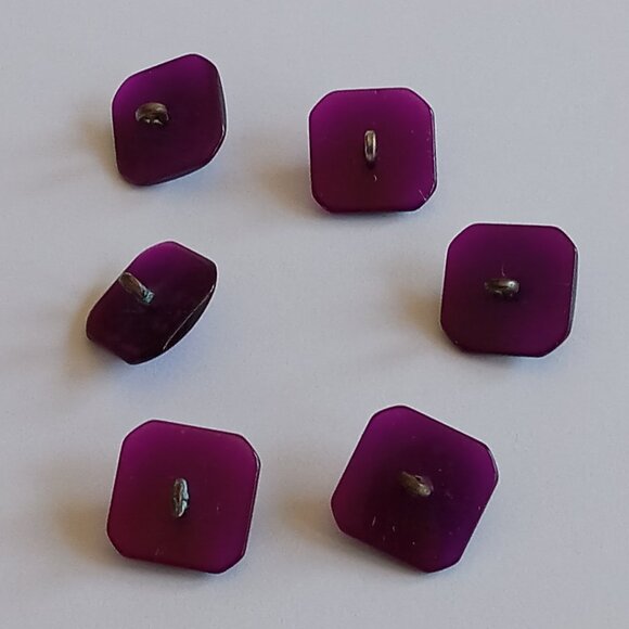 6 Purple Vintage Sewing Buttons - Picture 4 of 12
